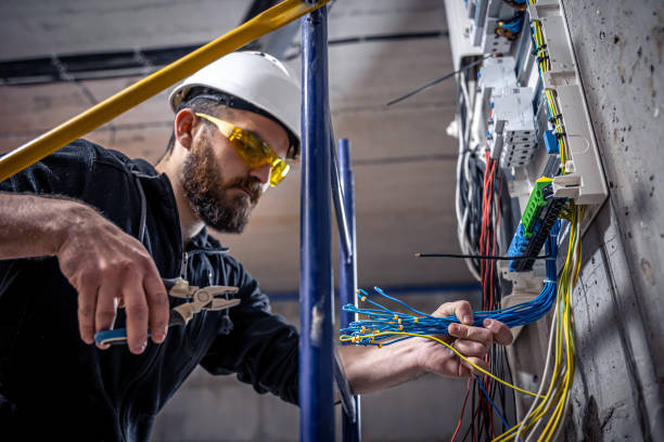Best Circuit Breaker Repair  in Malverne, NY